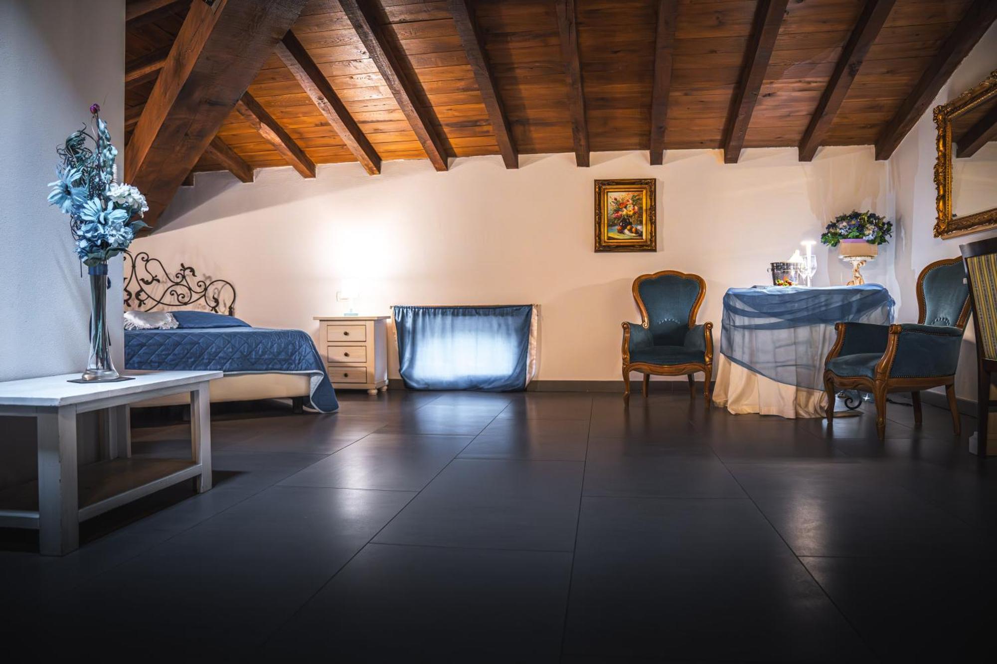 Hotel La Tavola Rotonda Cortemaggiore Δωμάτιο φωτογραφία