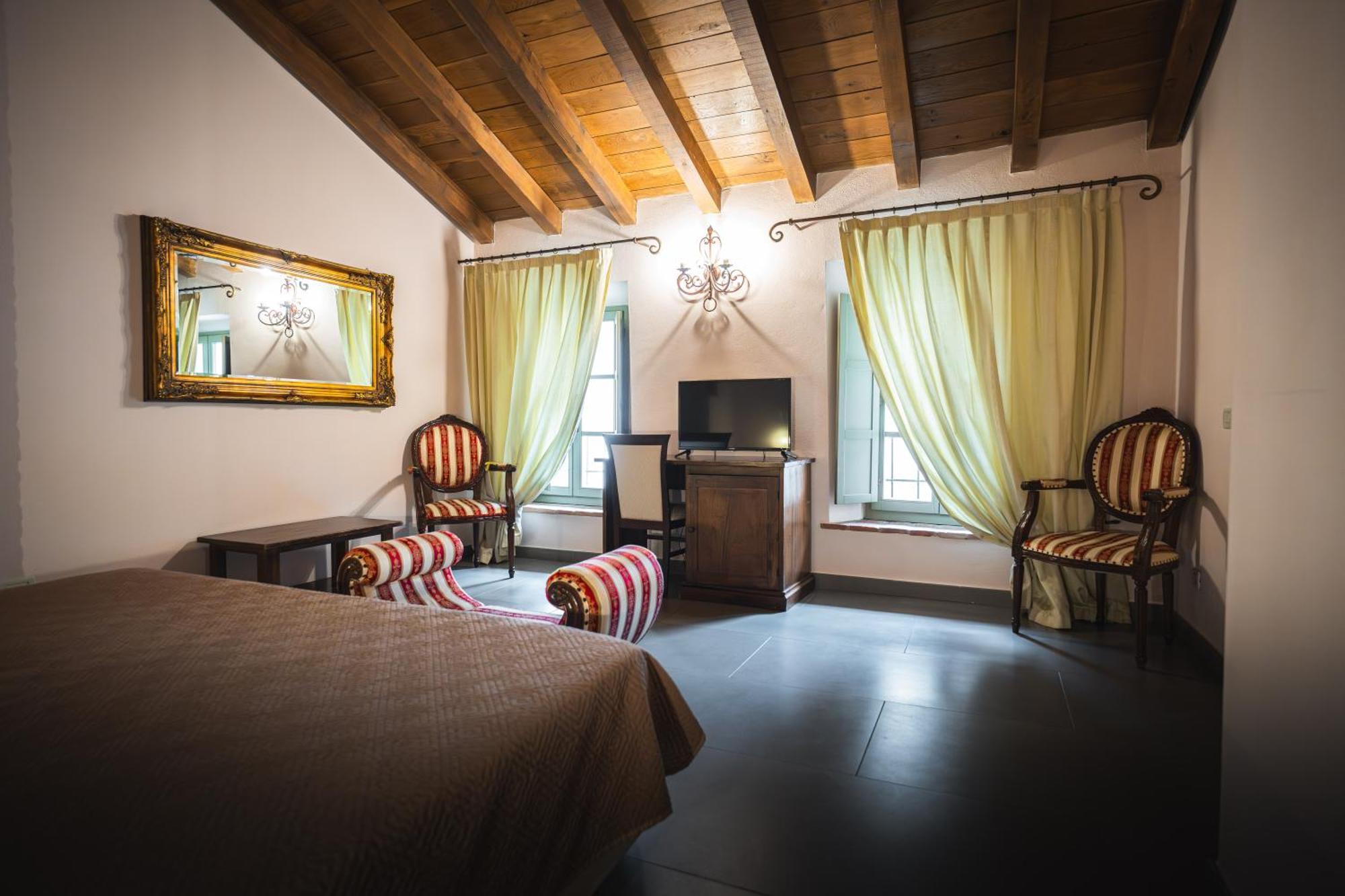 Hotel La Tavola Rotonda Cortemaggiore Εξωτερικό φωτογραφία