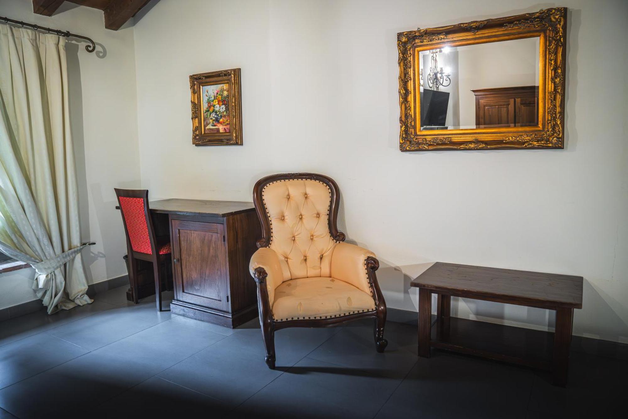 Hotel La Tavola Rotonda Cortemaggiore Δωμάτιο φωτογραφία