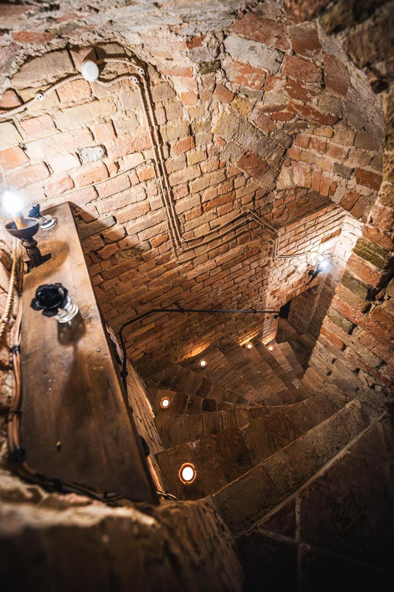 Hotel La Tavola Rotonda Cortemaggiore Εξωτερικό φωτογραφία