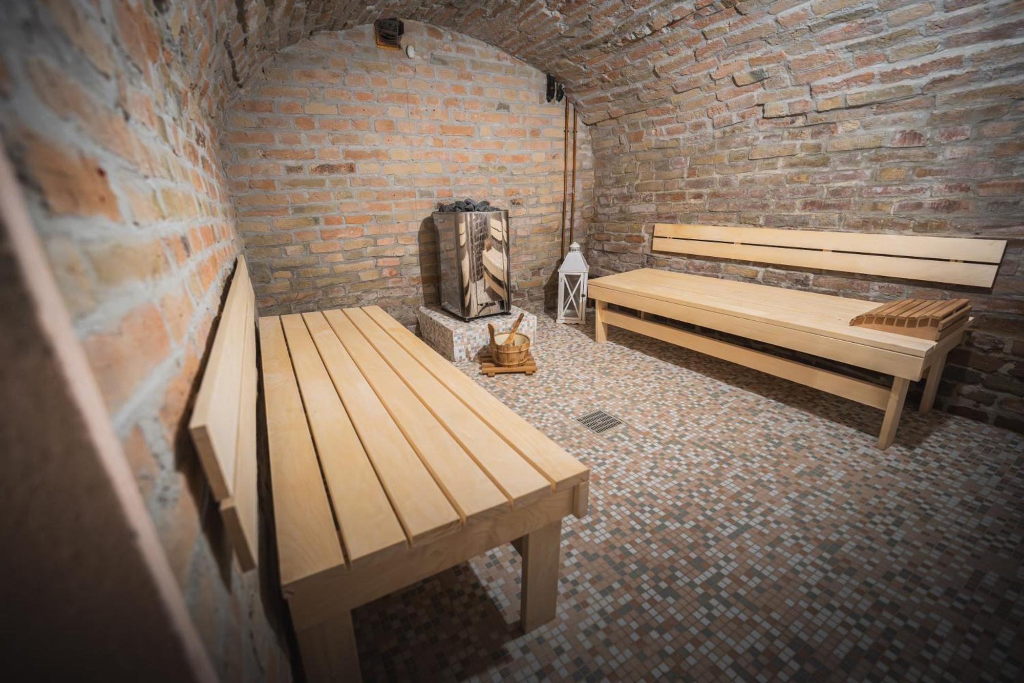 Hotel La Tavola Rotonda Cortemaggiore Εξωτερικό φωτογραφία